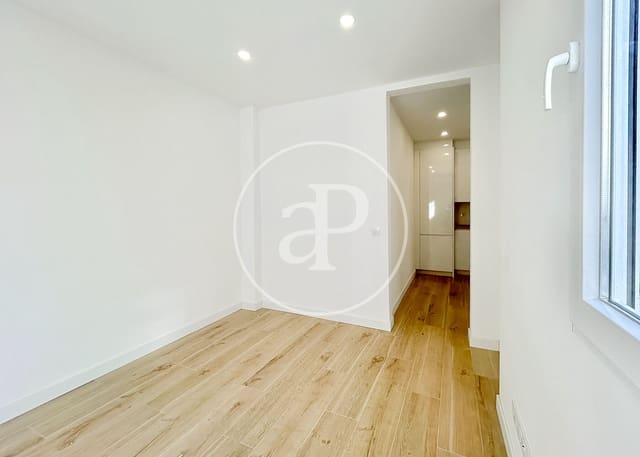 2 bedroom Apartment for sale in Delicias, Madrid city - € 370,000 (Ref: 9984998)