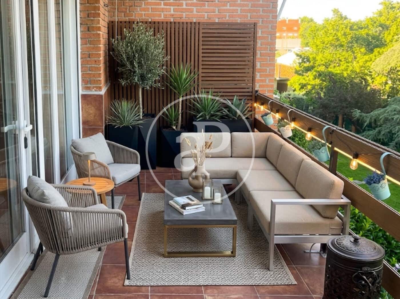 5 Zimmer Villa zu verkaufen in Pozuelo de Alarcon mit Pool - 1.080.000 € (Ref: 9986880)