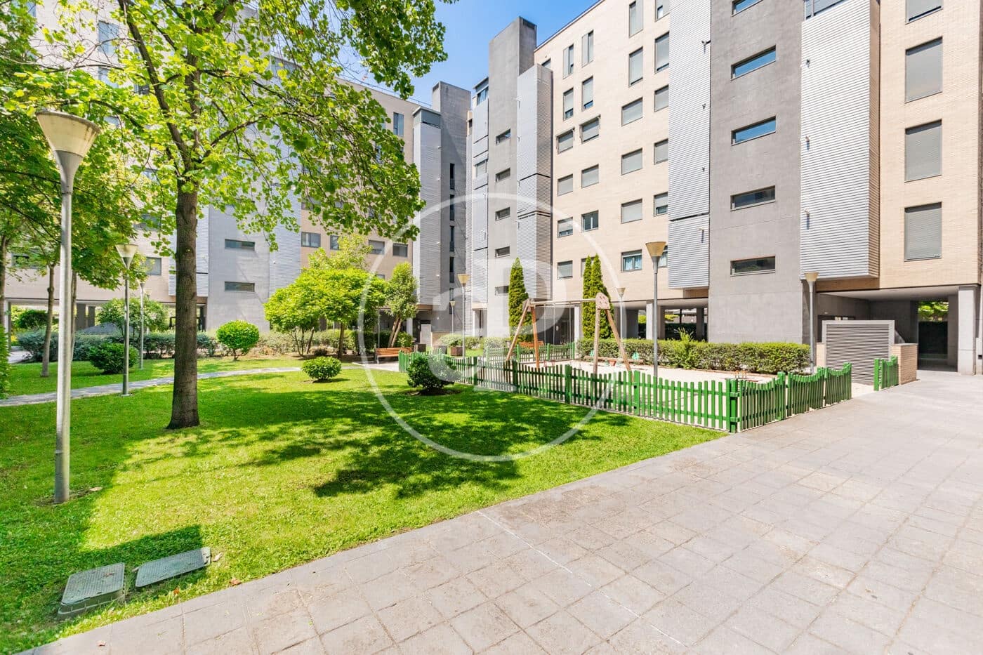 4 Zimmer Apartment zu verkaufen in Madrid Stadt mit Pool - 895.000 € (Ref: 9986881)