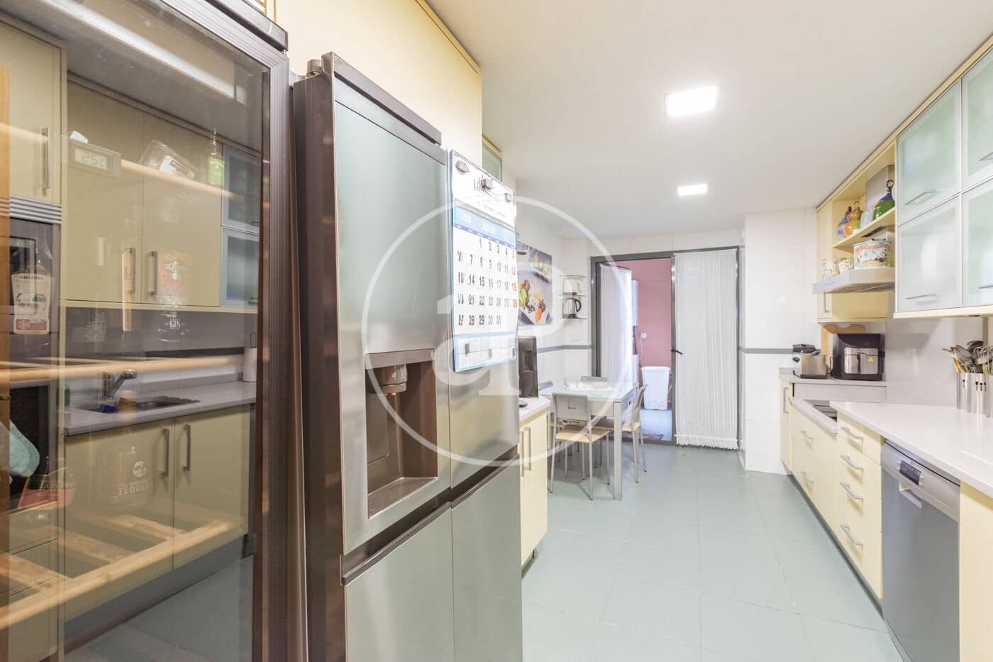 4 Zimmer Apartment zu verkaufen in Madrid Stadt mit Pool - 895.000 € (Ref: 9986881)
