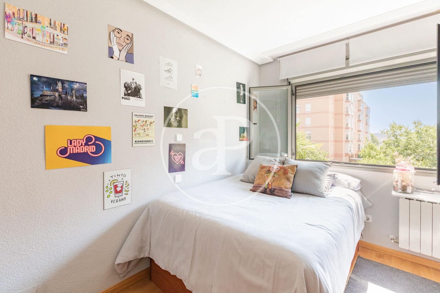 4 Zimmer Apartment zu verkaufen in Madrid Stadt mit Pool - 895.000 € (Ref: 9986881)