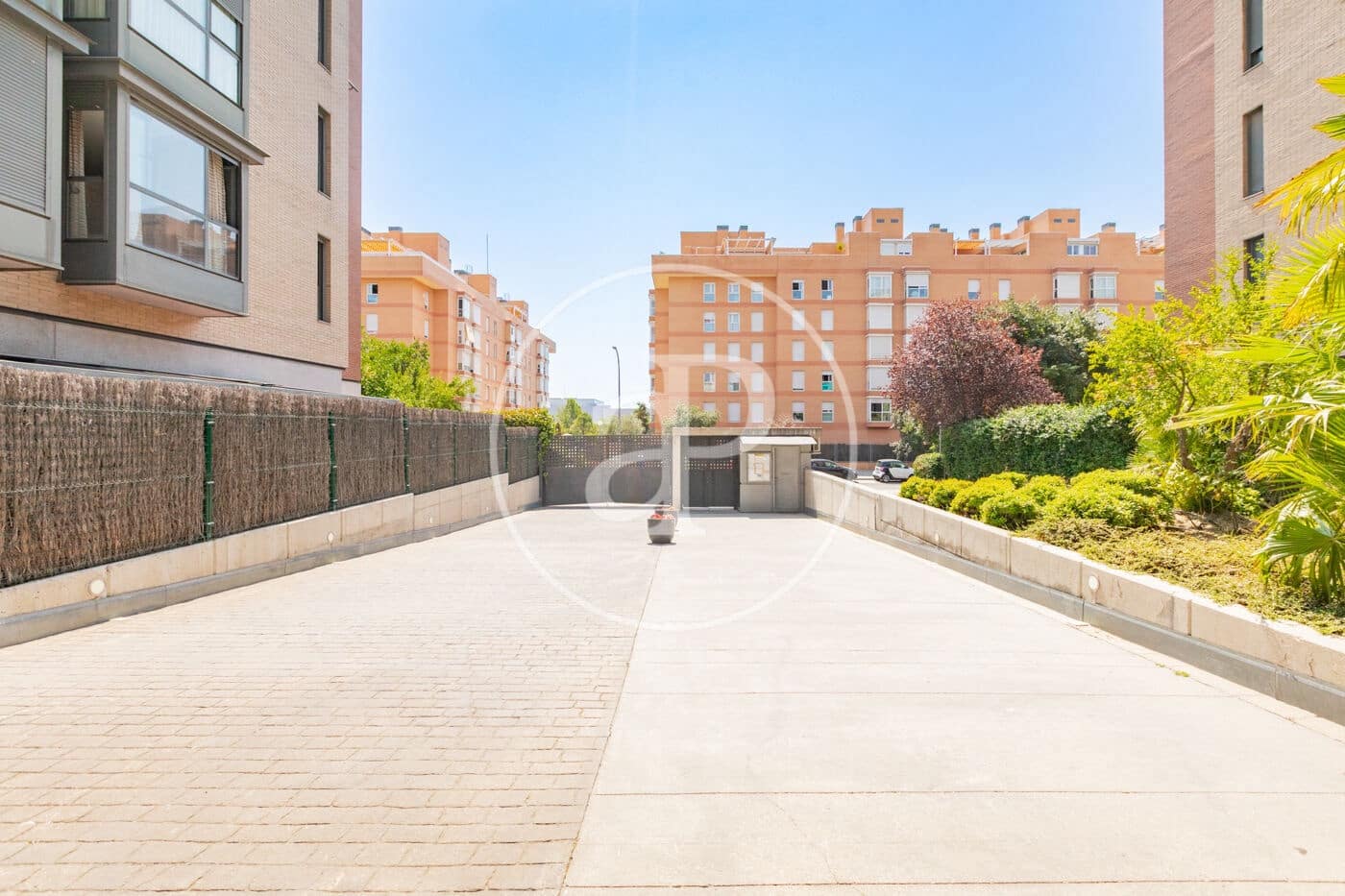 4 Zimmer Apartment zu verkaufen in Madrid Stadt mit Pool - 895.000 € (Ref: 9986881)