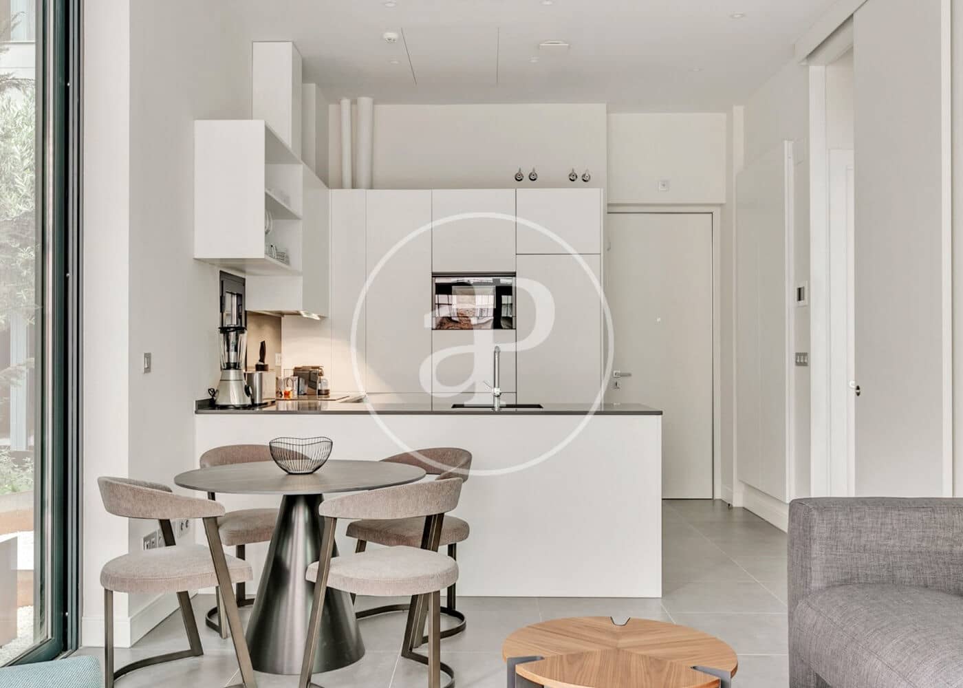 1 slaapkamer Appartement te huur in Madrid stad - € 4.700 (Ref: 9986882)