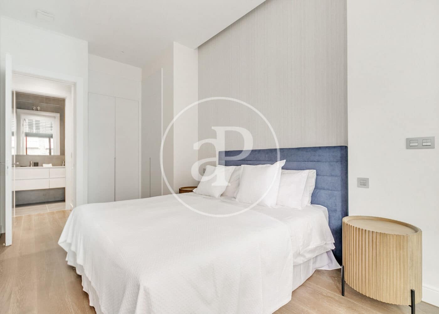 1 slaapkamer Appartement te huur in Madrid stad - € 4.700 (Ref: 9986882)
