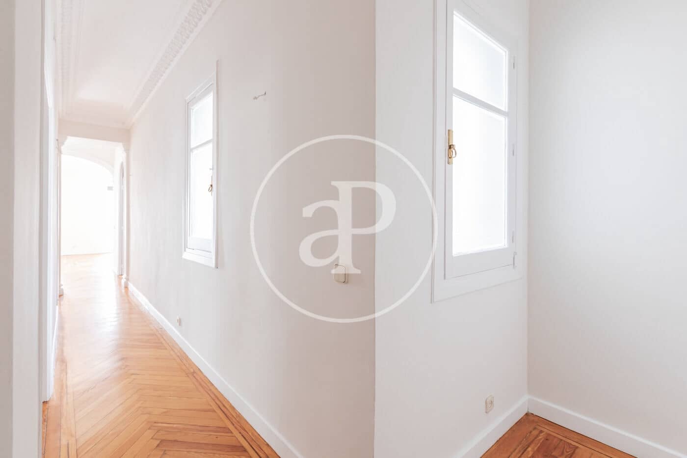 2 bedroom Apartment for rent in Madrid city - € 3,300 (Ref: 9986883)