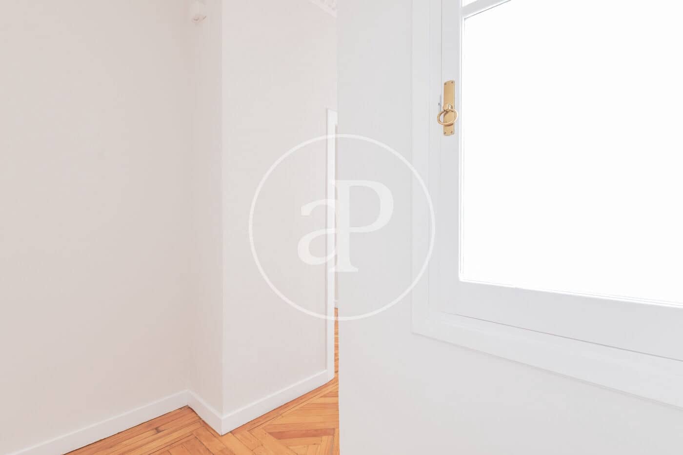 2 bedroom Apartment for rent in Madrid city - € 3,300 (Ref: 9986883)