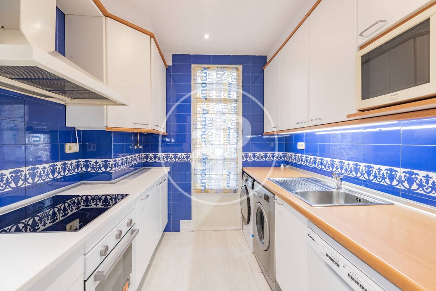 2 bedroom Apartment for rent in Madrid city - € 3,300 (Ref: 9986883)