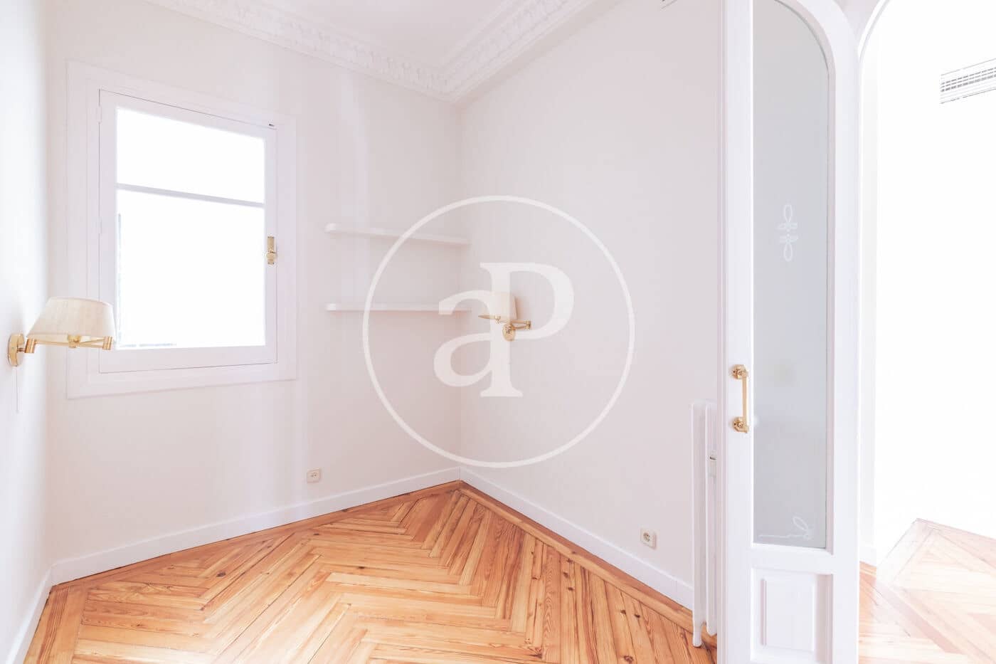 2 bedroom Apartment for rent in Madrid city - € 3,300 (Ref: 9986883)