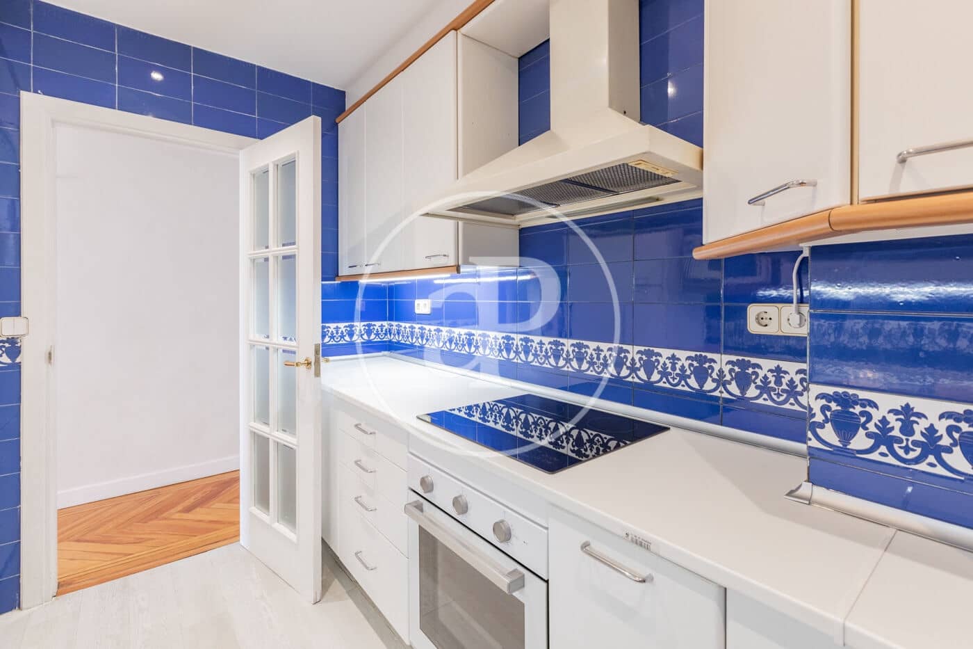 2 bedroom Apartment for rent in Madrid city - € 3,300 (Ref: 9986883)