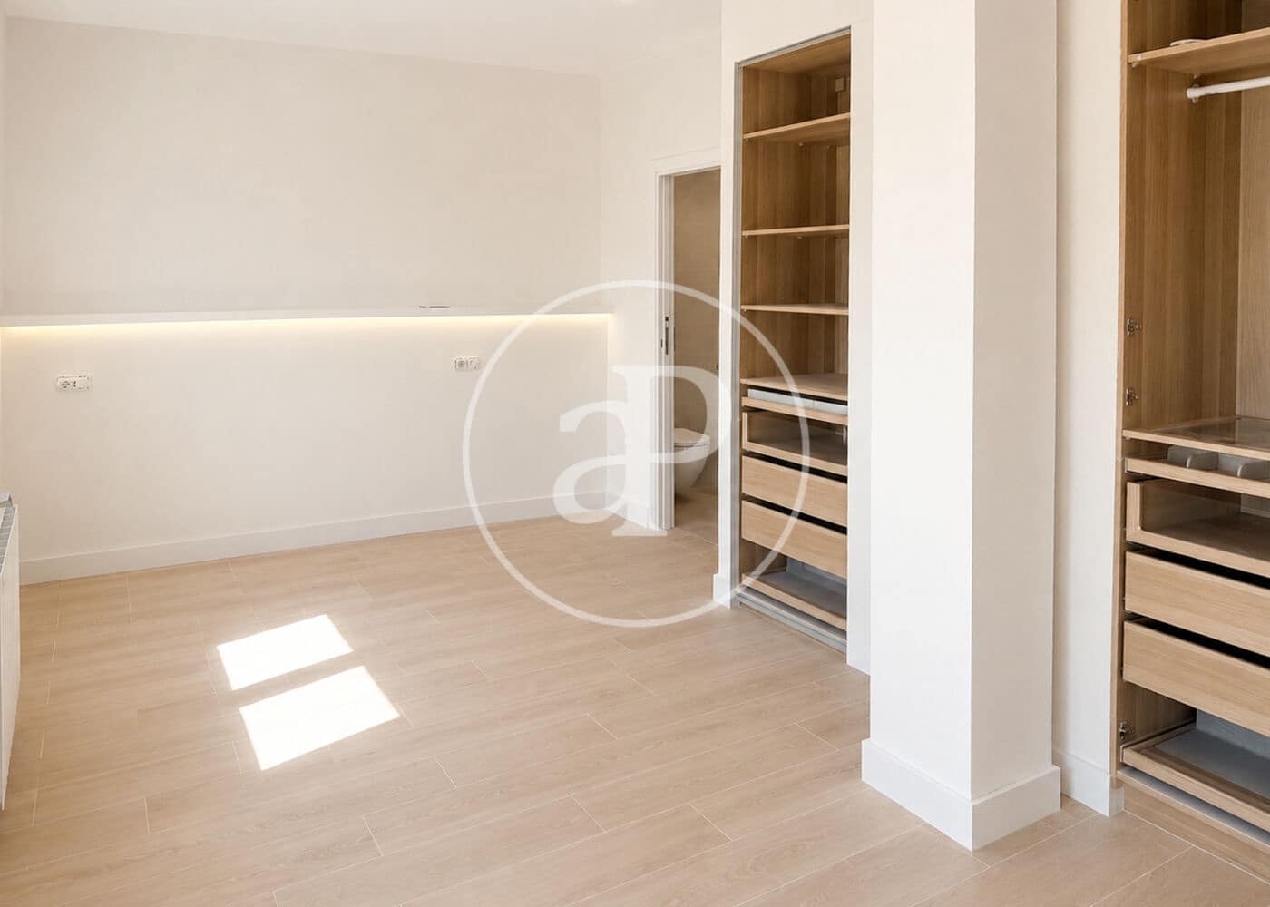 2 slaapkamer Appartement te koop in Madrid stad - € 649.000 (Ref: 9986884)