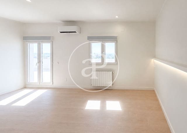 2 slaapkamer Appartement te koop in Casco Histórico de Barajas, Madrid stad - € 649.000 (Ref: 9986884)