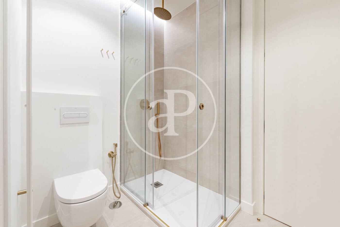 2 slaapkamer Appartement te koop in Madrid stad - € 1.050.000 (Ref: 9986888)