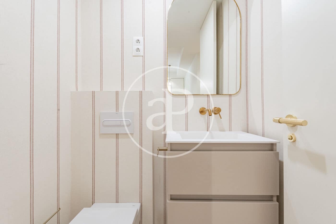 2 slaapkamer Appartement te koop in Madrid stad - € 1.050.000 (Ref: 9986888)