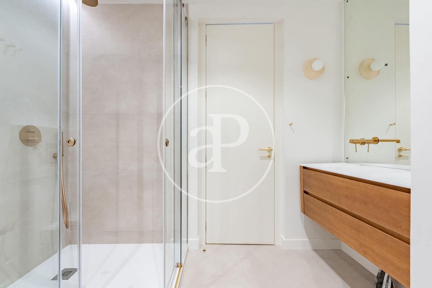 2 slaapkamer Appartement te koop in Madrid stad - € 1.050.000 (Ref: 9986888)