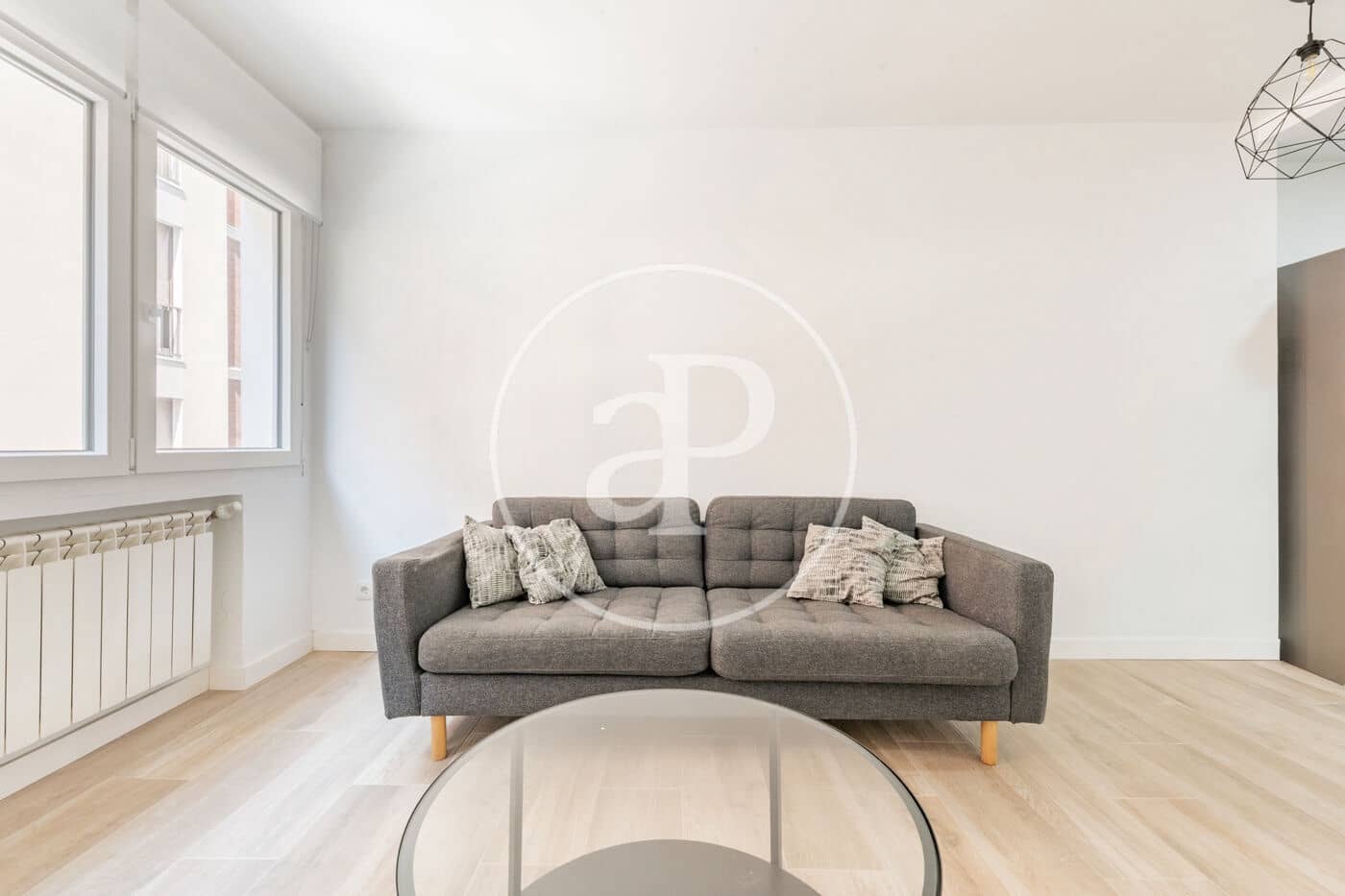 Appartement de 1 chambre à louer à Madrid ville - 1 500 € (Ref: 9990741)