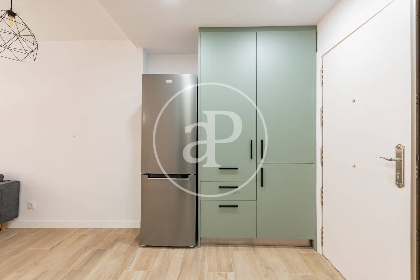 Appartement de 1 chambre à louer à Madrid ville - 1 500 € (Ref: 9990741)