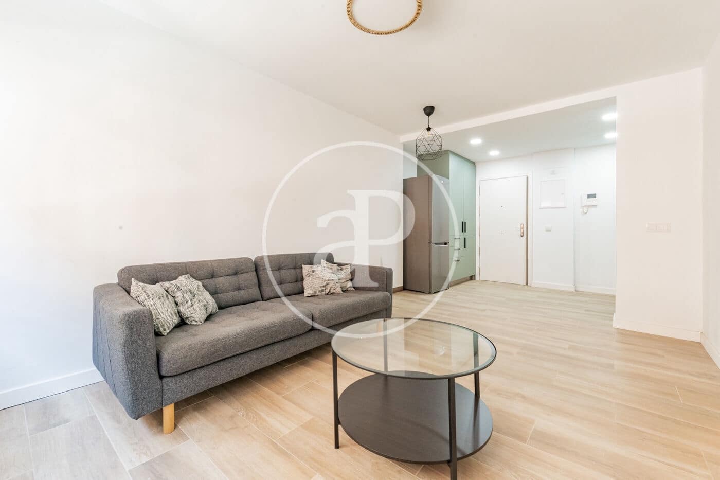 Appartement de 1 chambre à louer à Madrid ville - 1 500 € (Ref: 9990741)