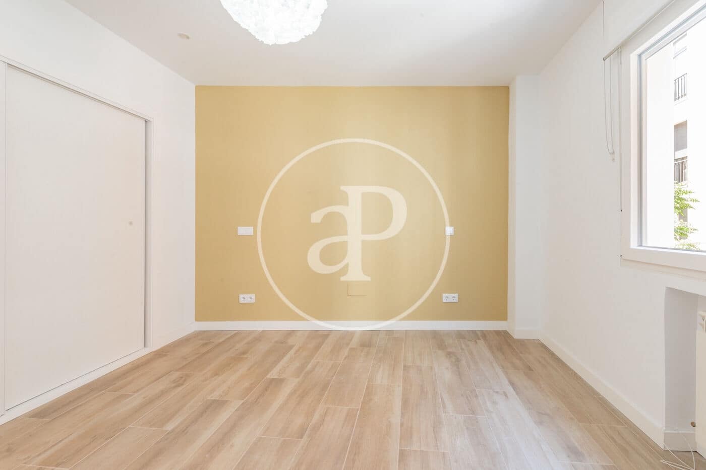 Appartement de 1 chambre à louer à Madrid ville - 1 500 € (Ref: 9990741)