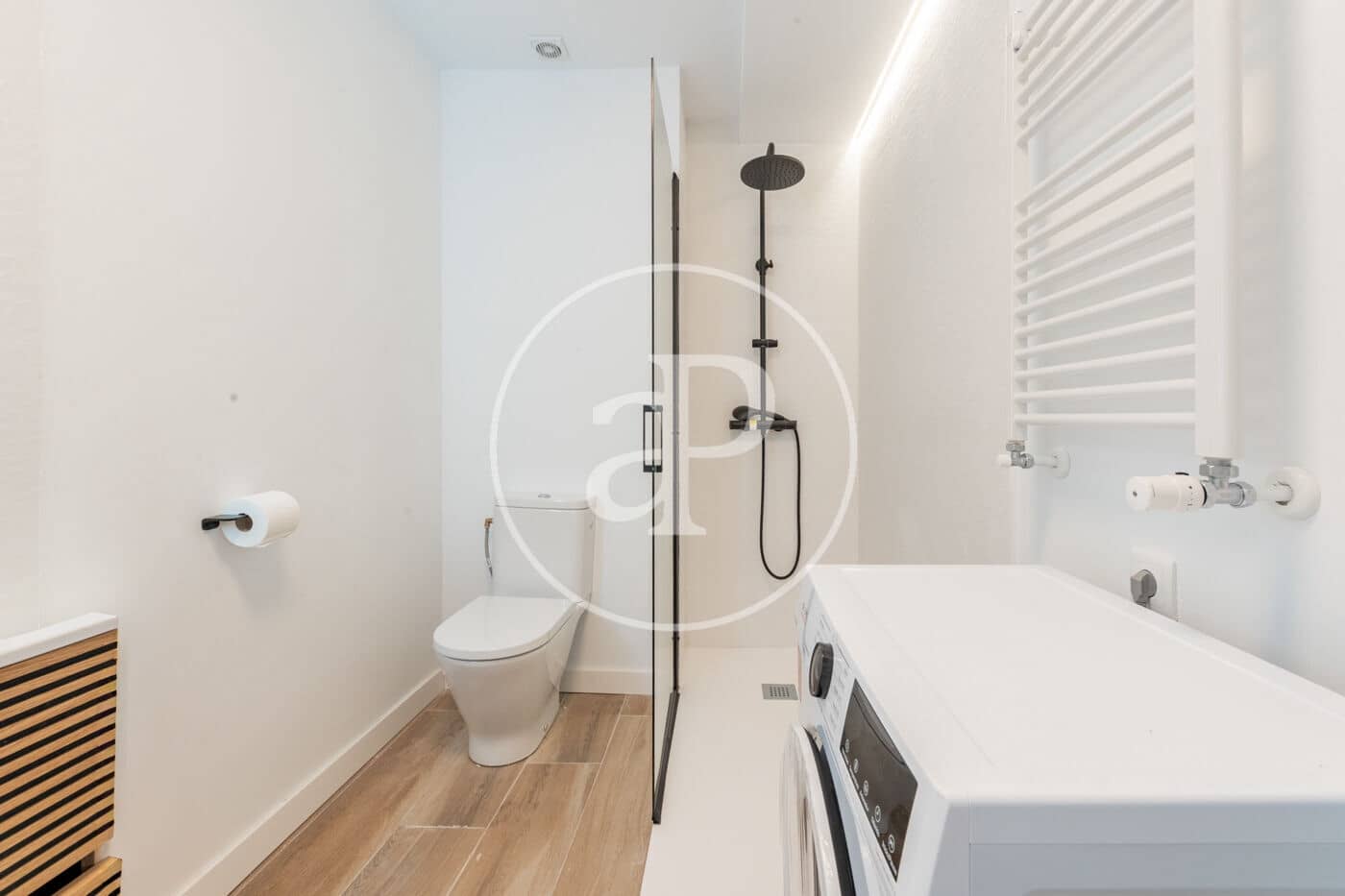 Appartement de 1 chambre à louer à Madrid ville - 1 500 € (Ref: 9990741)