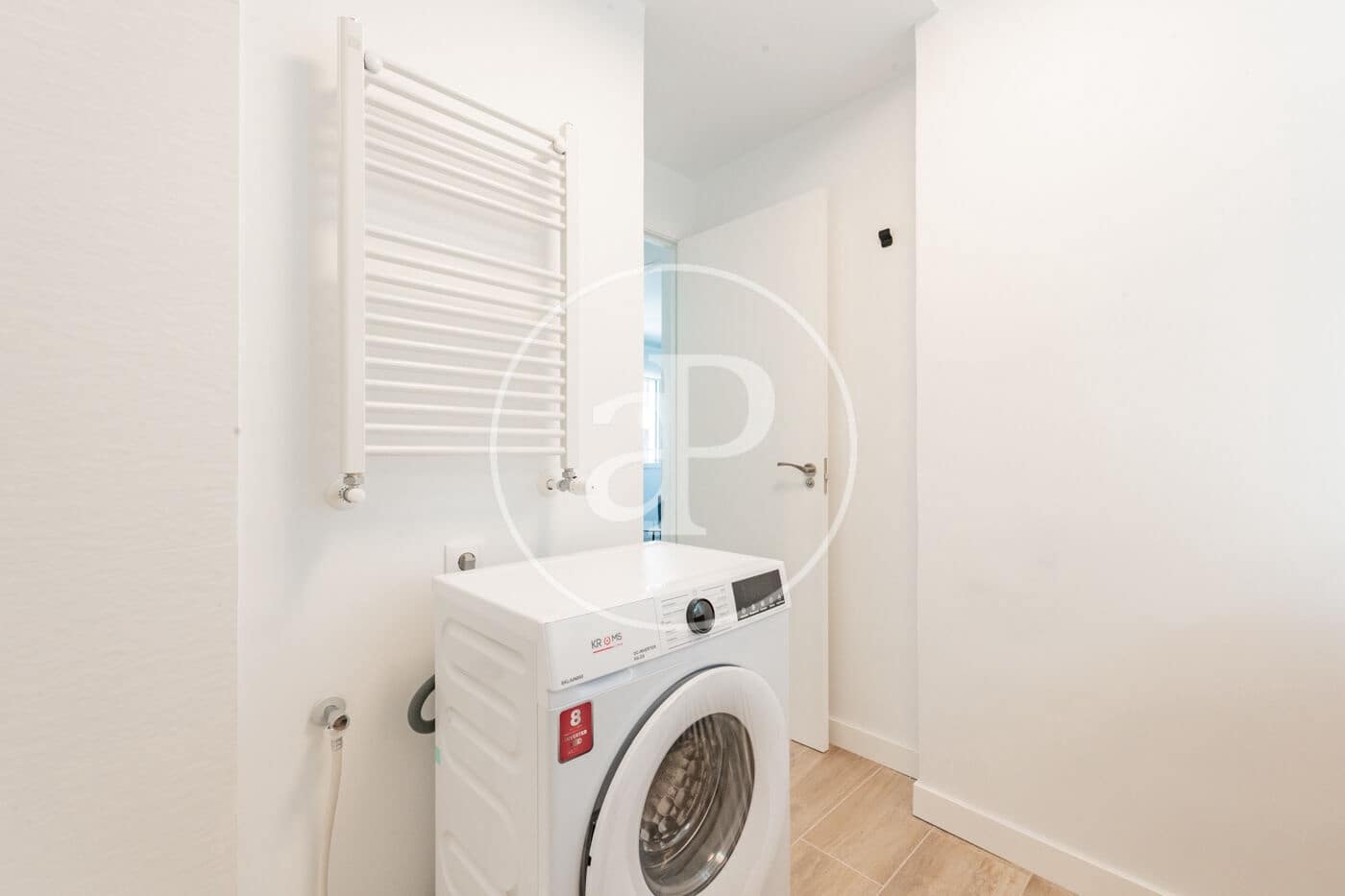 Appartement de 1 chambre à louer à Madrid ville - 1 500 € (Ref: 9990741)