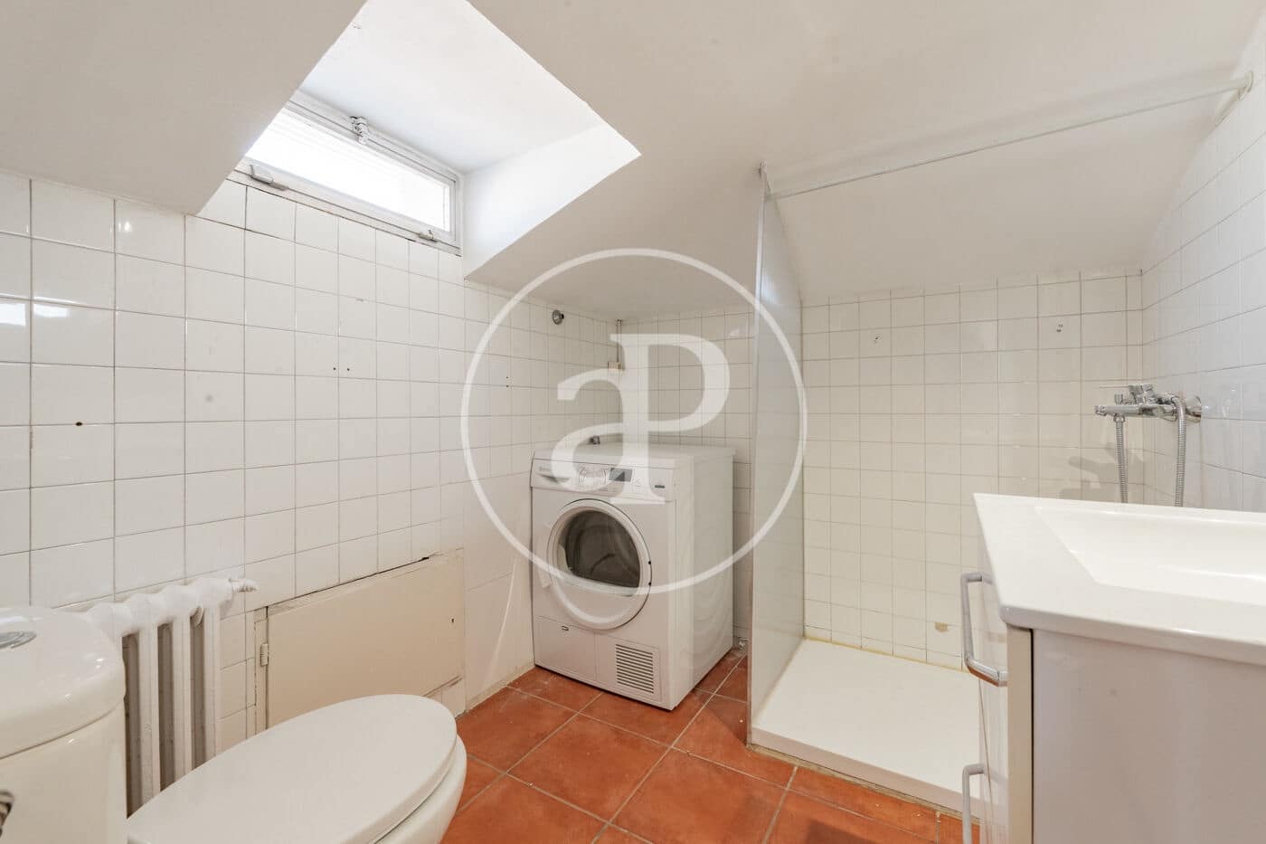 4 slaapkamer Penthouse te huur in Madrid stad met garage - € 5.500 (Ref: 9990742)