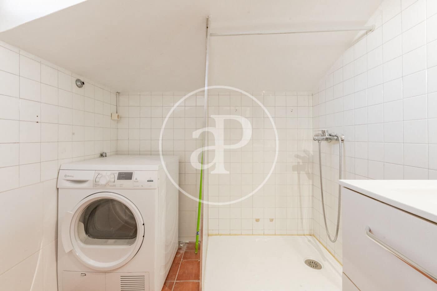 4 slaapkamer Penthouse te huur in Madrid stad met garage - € 5.500 (Ref: 9990742)