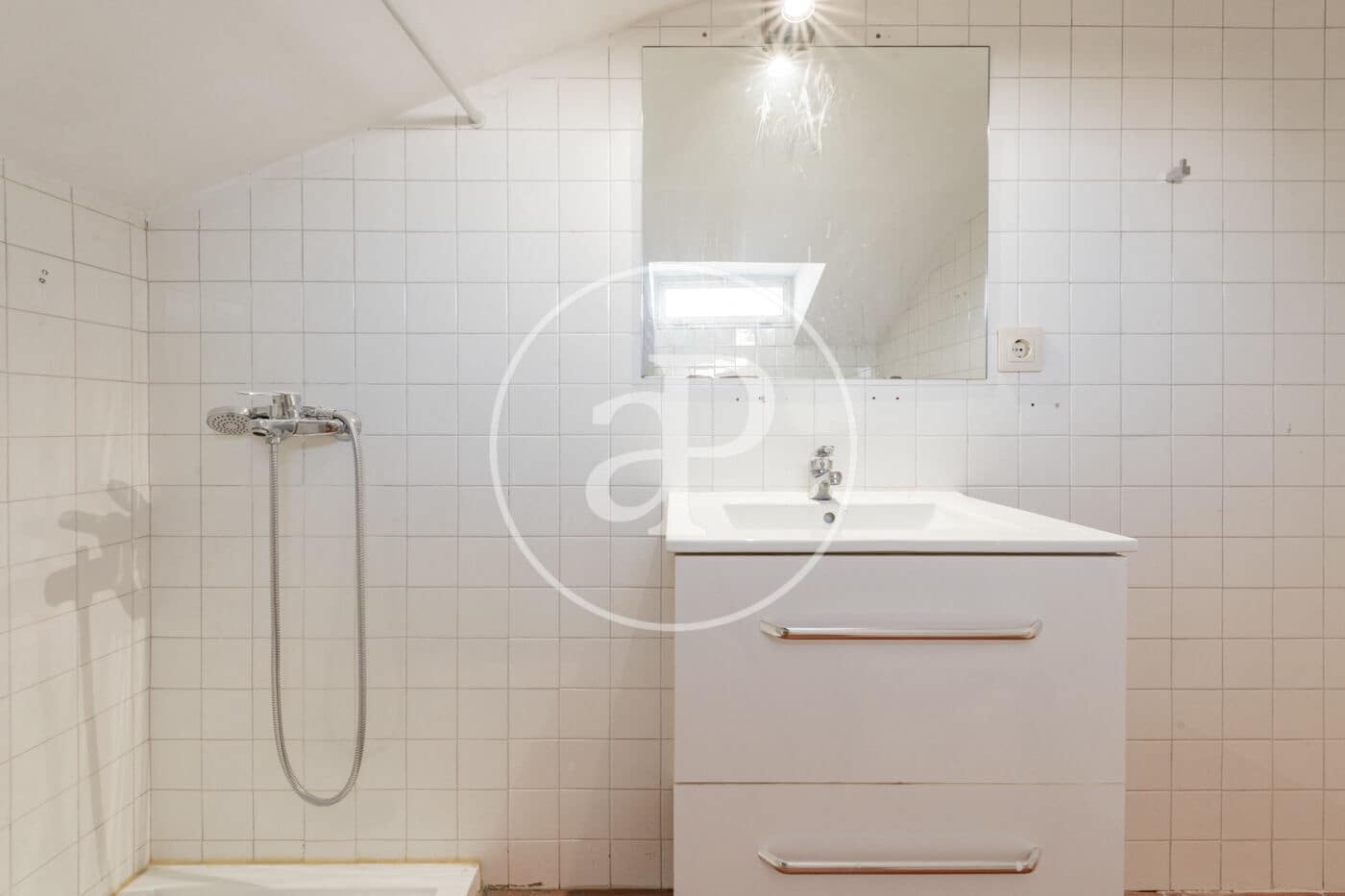 4 slaapkamer Penthouse te huur in Madrid stad met garage - € 5.500 (Ref: 9990742)