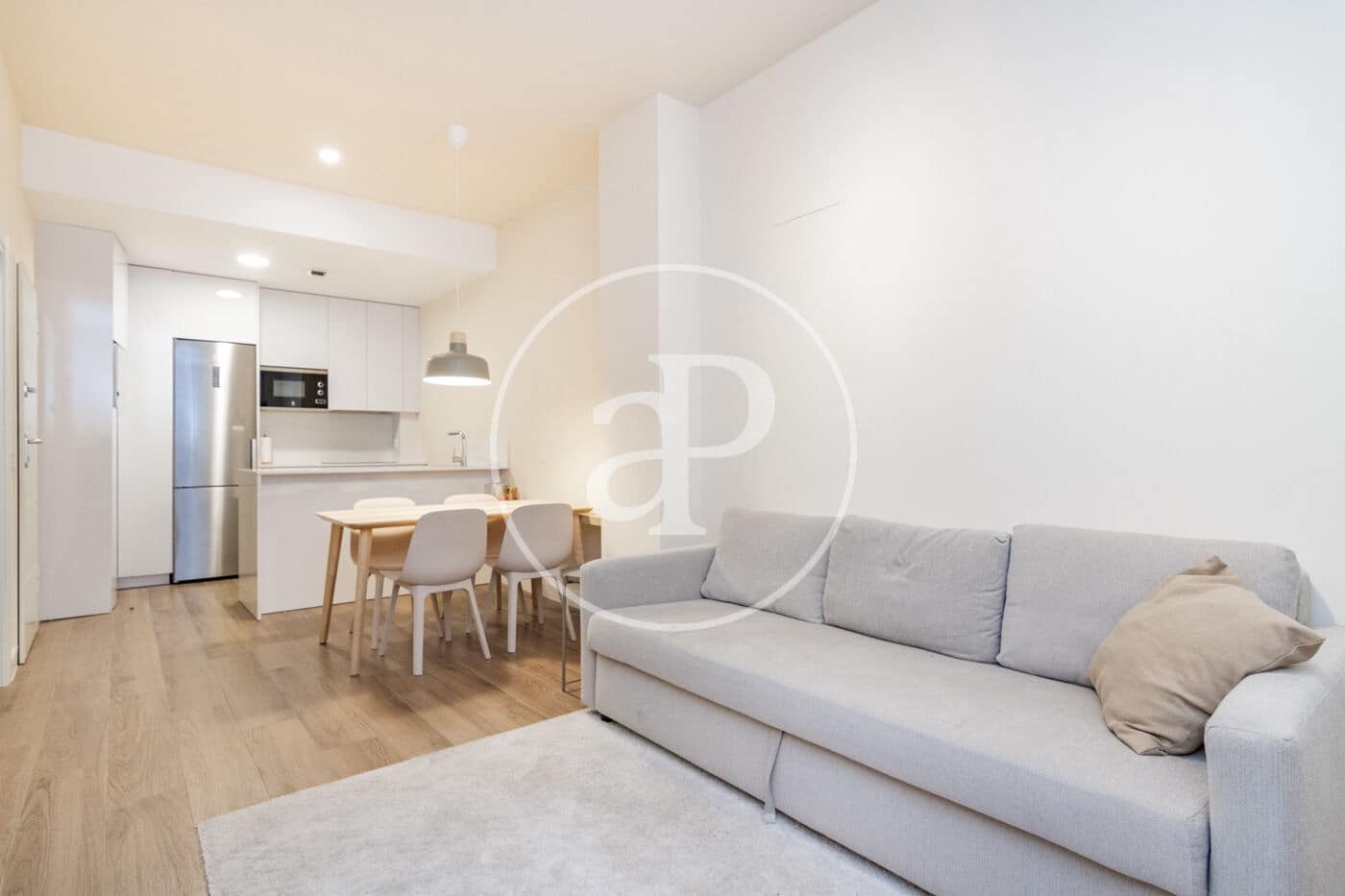 1 bedroom Apartment for rent in Madrid city with garage - € 1,700 (Ref: 9994263)
