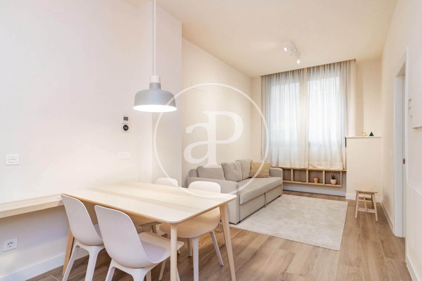 1 bedroom Apartment for rent in Madrid city with garage - € 1,700 (Ref: 9994263)