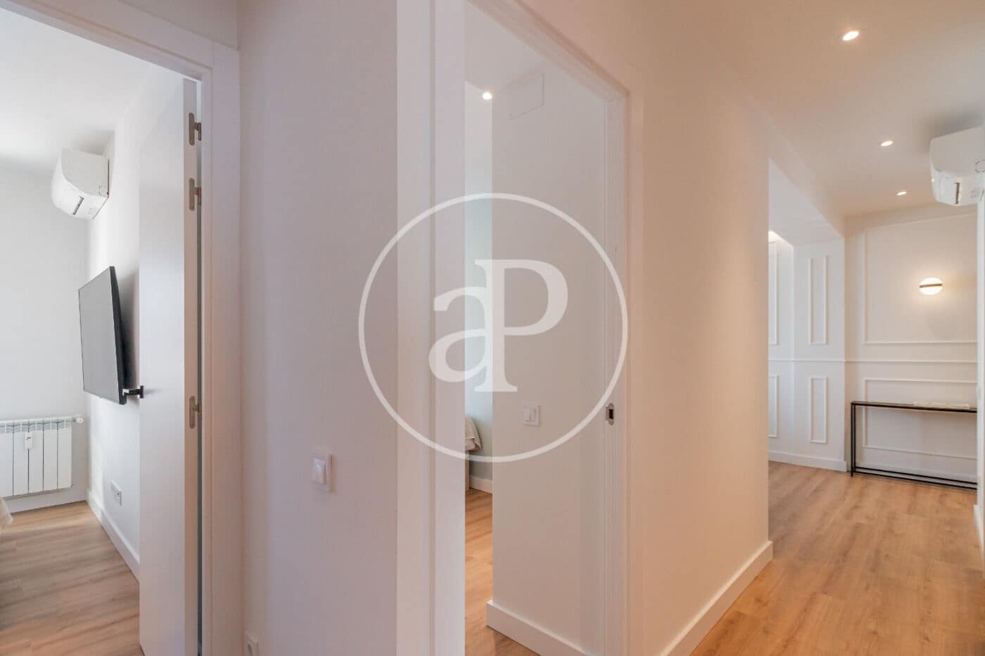 3 sovrum Lägenhet att hyra i Madrid stad - 4 000 € (Ref: 9994265)
