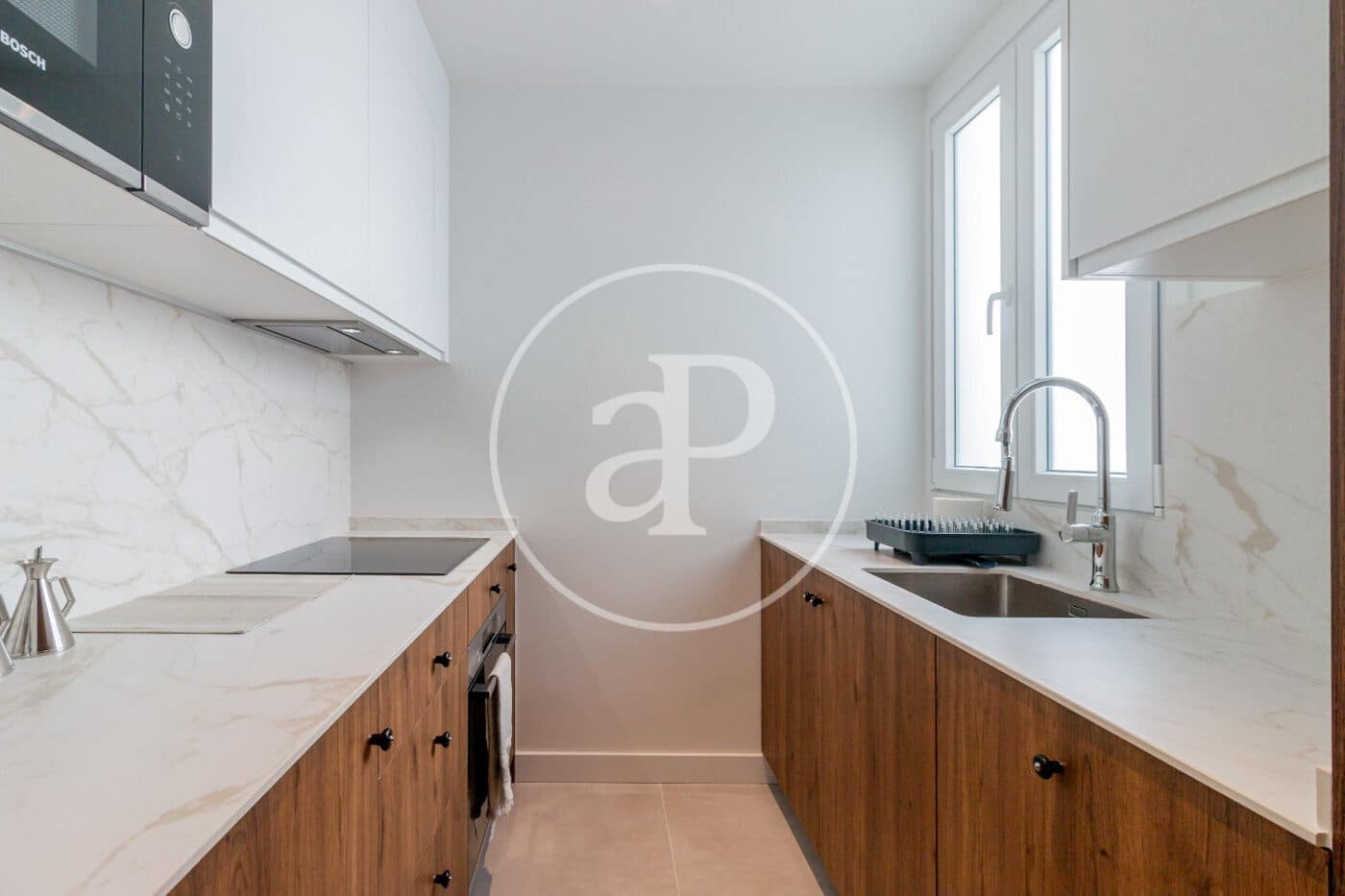 3 sovrum Lägenhet att hyra i Madrid stad - 4 000 € (Ref: 9994265)