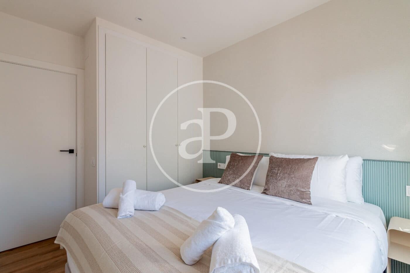 3 sovrum Lägenhet att hyra i Madrid stad - 4 000 € (Ref: 9994265)