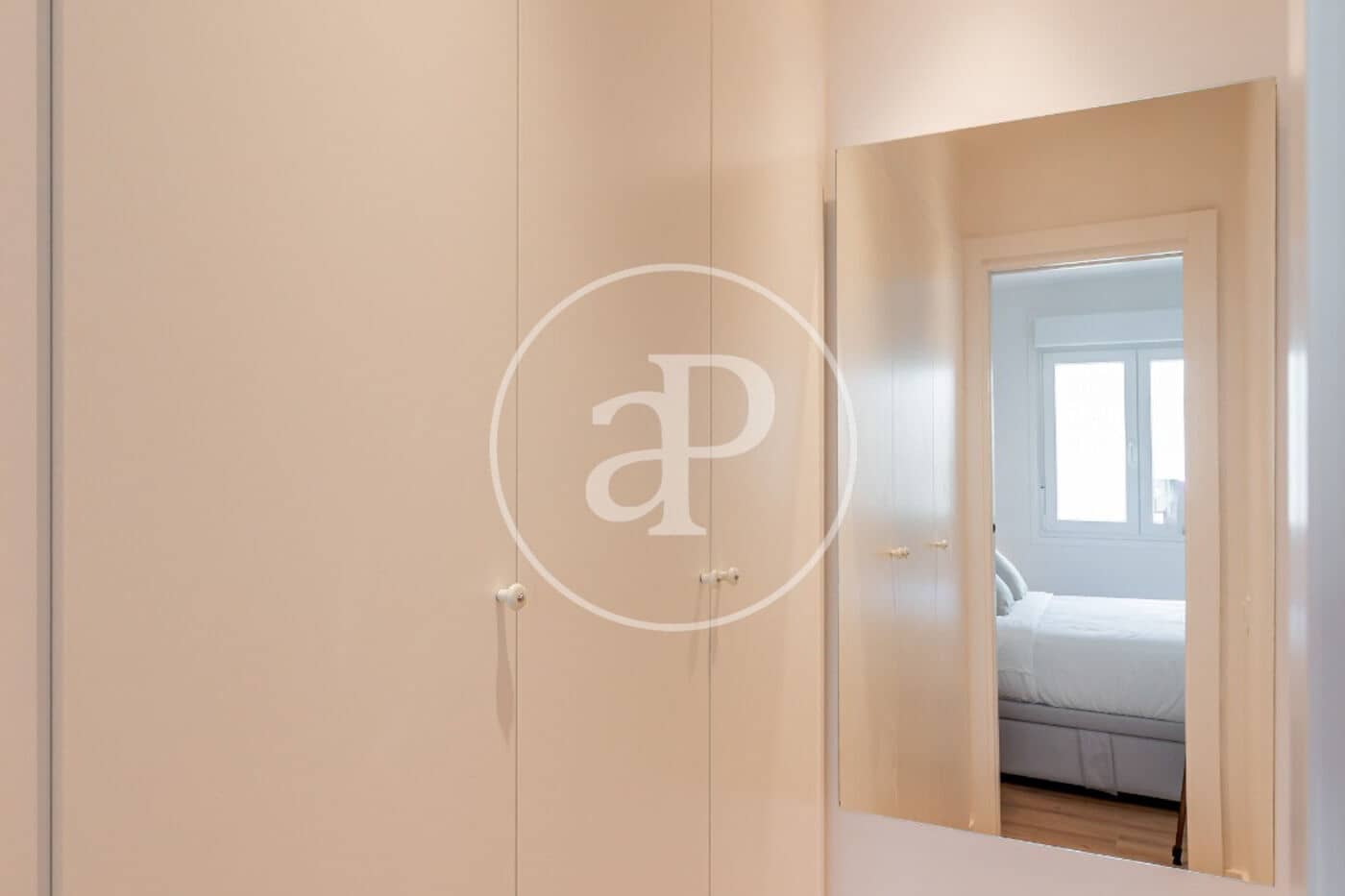 3 sovrum Lägenhet att hyra i Madrid stad - 4 000 € (Ref: 9994265)