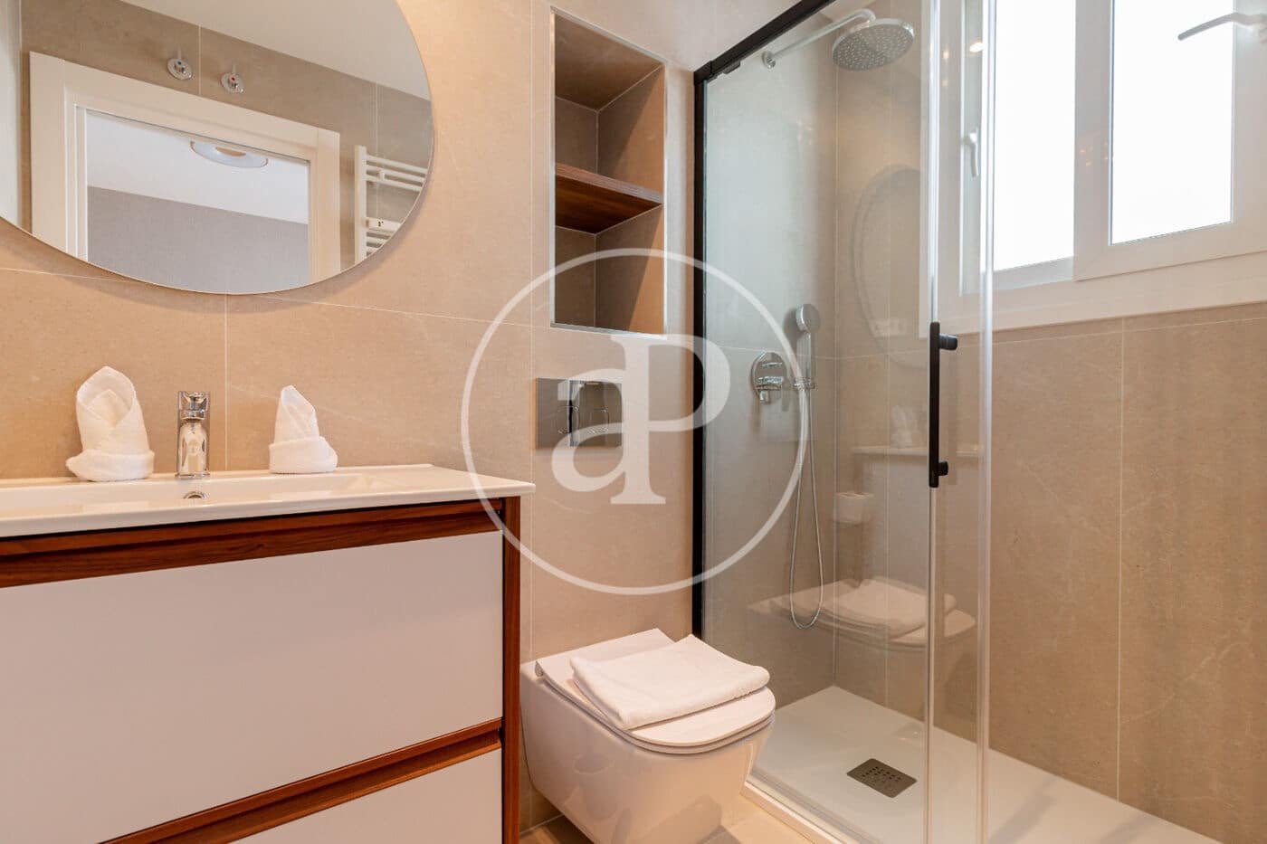 3 sovrum Lägenhet att hyra i Madrid stad - 4 000 € (Ref: 9994265)
