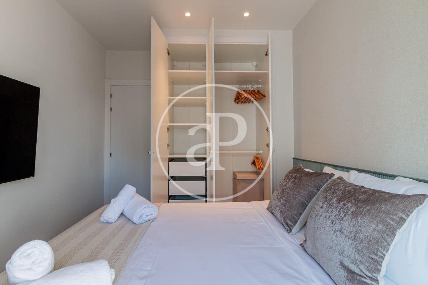 3 sovrum Lägenhet att hyra i Madrid stad - 4 000 € (Ref: 9994265)