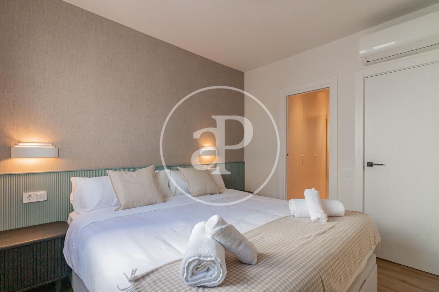 3 sovrum Lägenhet att hyra i Madrid stad - 4 000 € (Ref: 9994265)