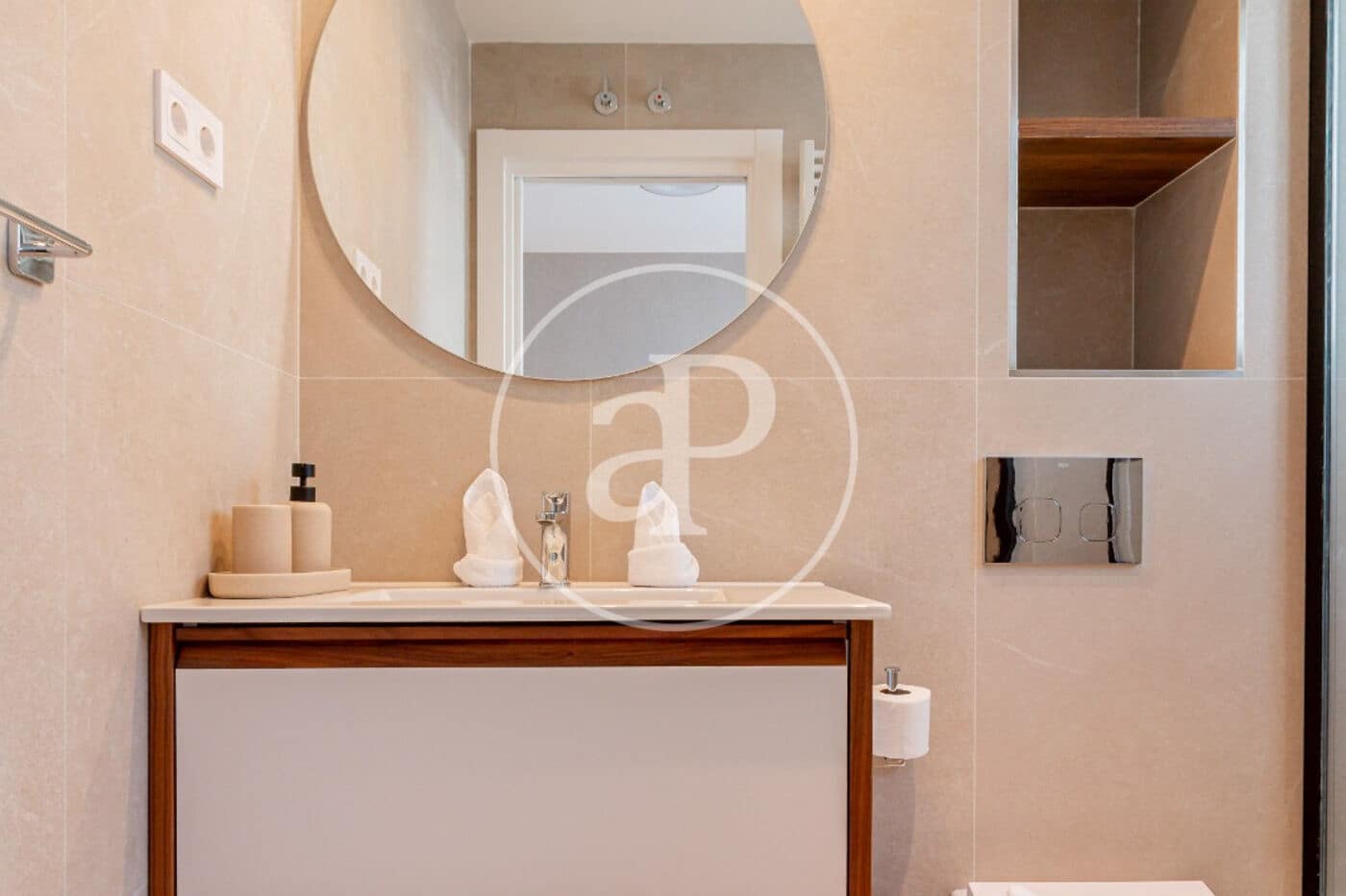 3 sovrum Lägenhet att hyra i Madrid stad - 4 000 € (Ref: 9994265)