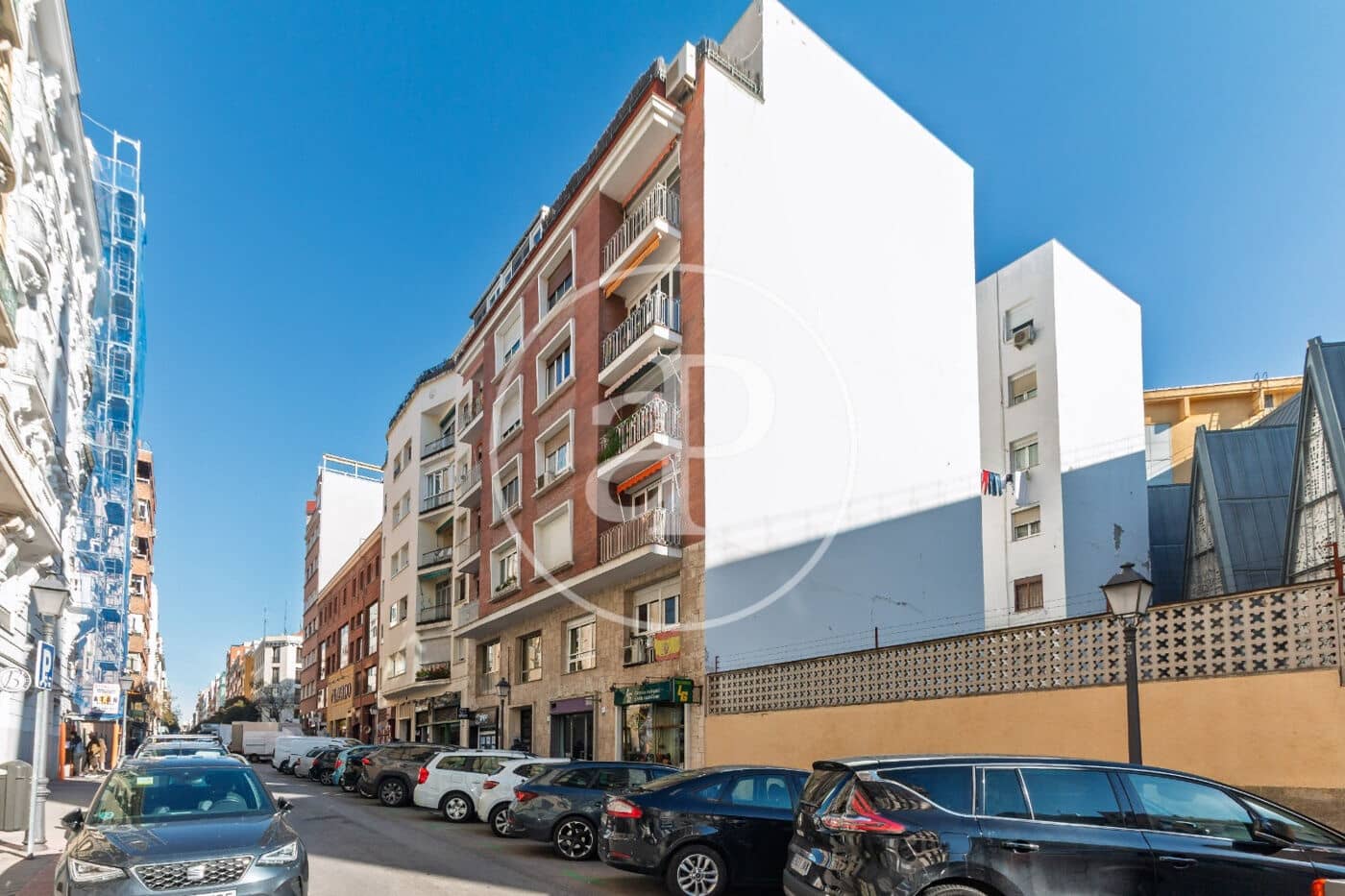 3 sovrum Lägenhet att hyra i Madrid stad - 4 000 € (Ref: 9994265)