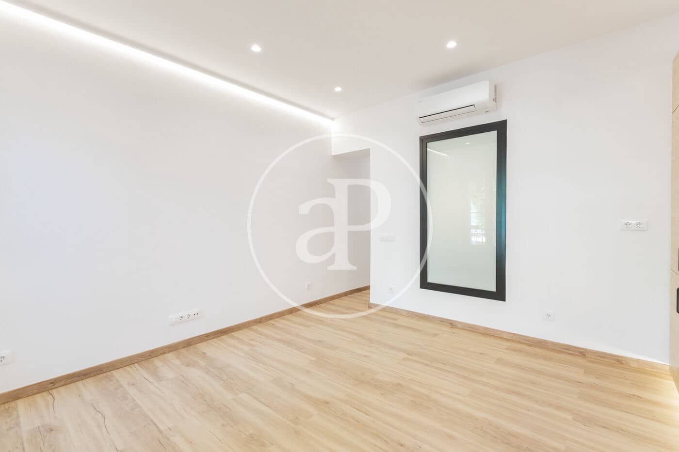 2 makuuhuone Huoneisto myytävänä paikassa Madrid kaupunki - 600 000 € (Ref: 9998826)