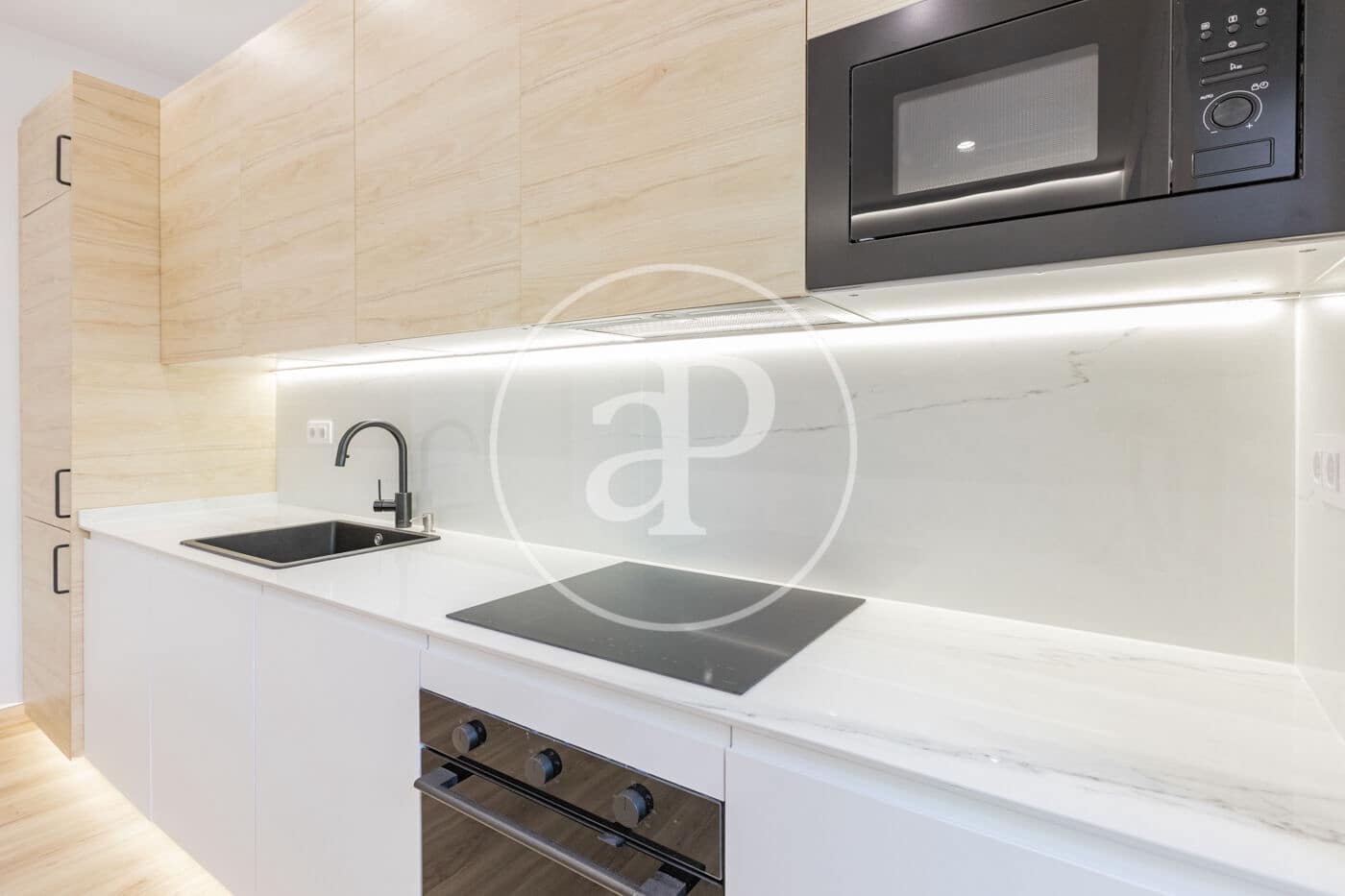 2 makuuhuone Huoneisto myytävänä paikassa Madrid kaupunki - 600 000 € (Ref: 9998826)