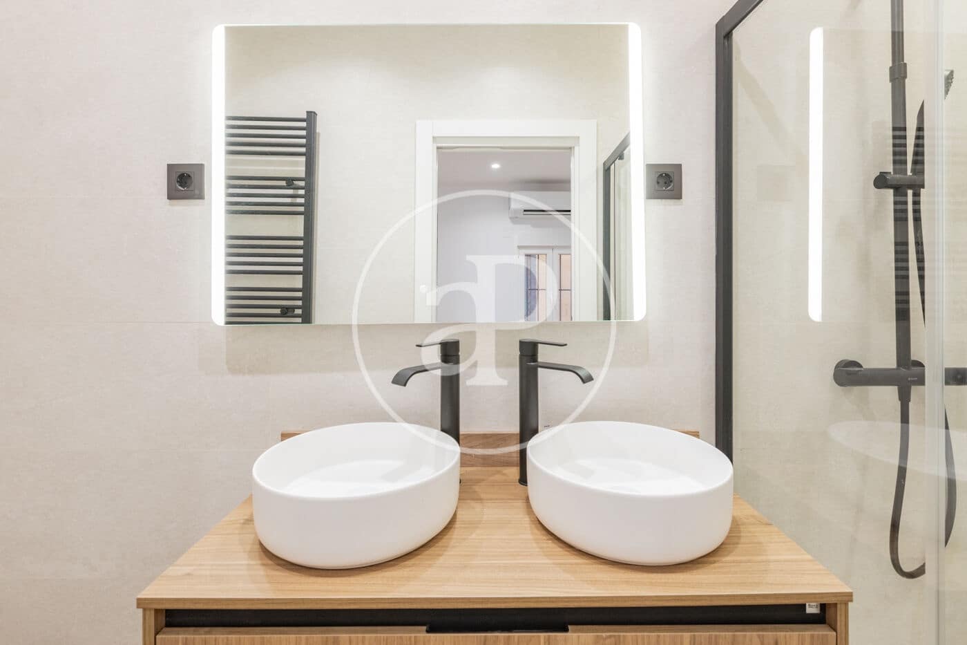2 makuuhuone Huoneisto myytävänä paikassa Madrid kaupunki - 600 000 € (Ref: 9998826)