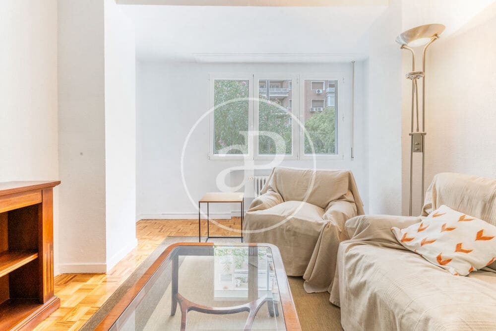 2 sovrum Lägenhet att hyra i Madrid stad - 2 300 € (Ref: 9999635)