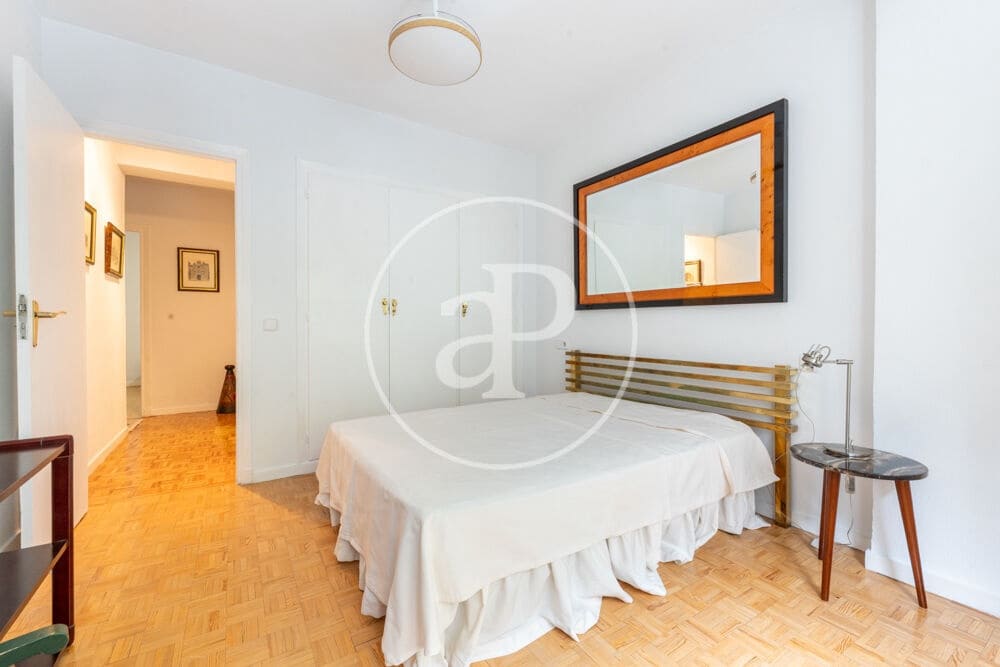 2 sovrum Lägenhet att hyra i Madrid stad - 2 300 € (Ref: 9999635)