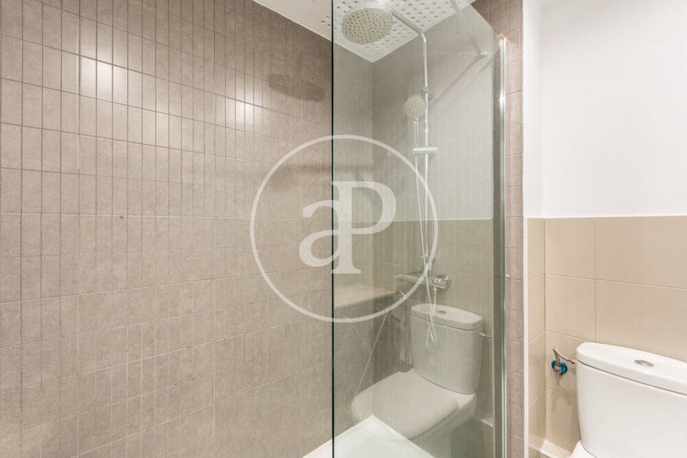2 sovrum Lägenhet att hyra i Madrid stad - 2 300 € (Ref: 9999635)
