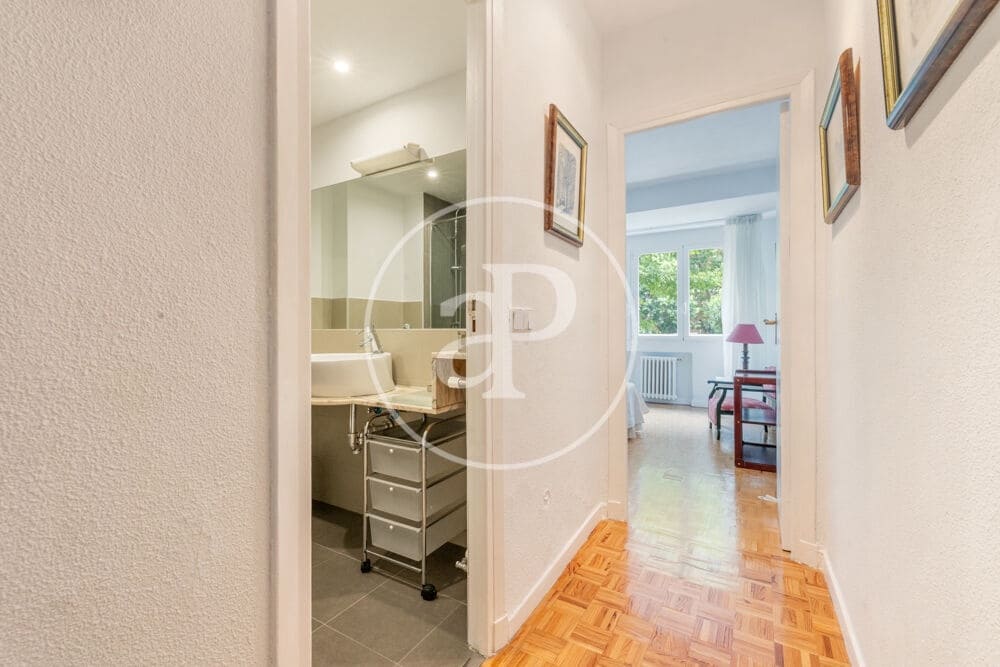 2 sovrum Lägenhet att hyra i Madrid stad - 2 300 € (Ref: 9999635)