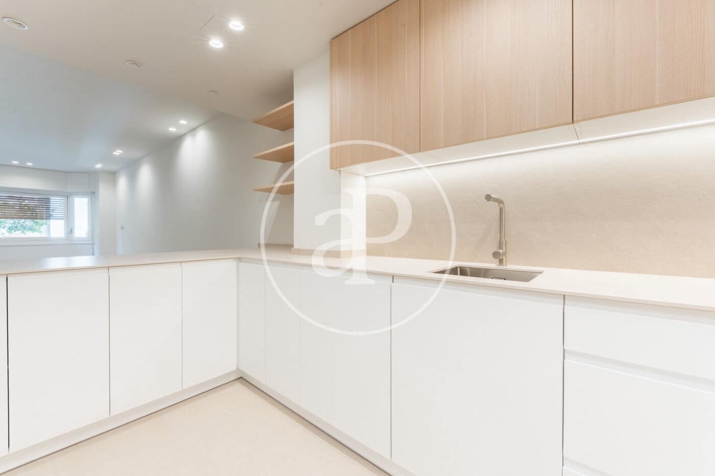 2 sypialnia Apartament do wynajęcia w Miasto Madryt z basenem garażem - 2 800 € (Ref: 9999636)
