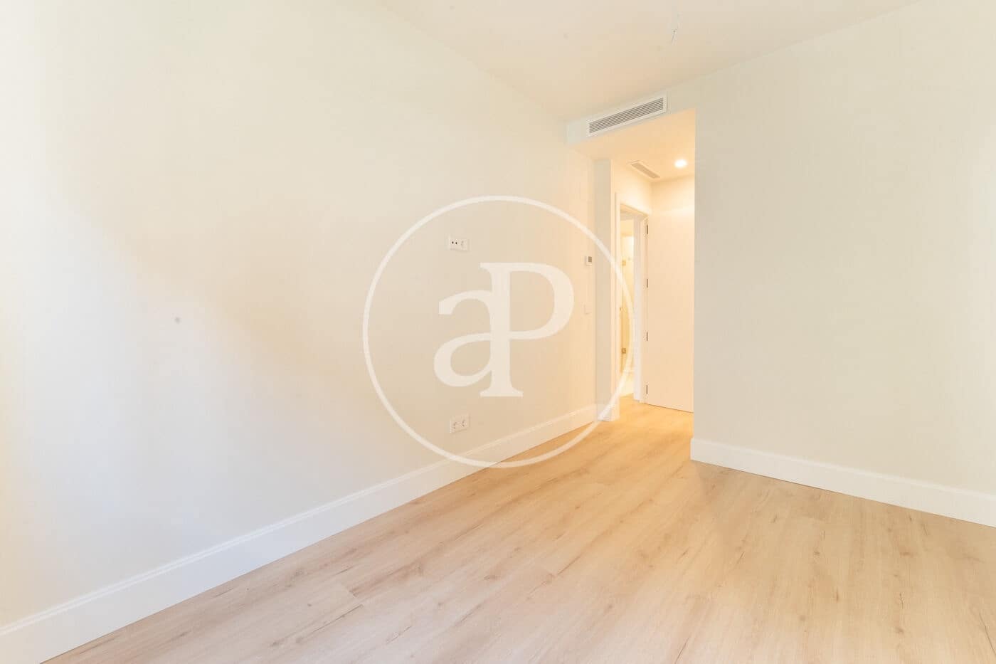 2 sypialnia Apartament do wynajęcia w Miasto Madryt z basenem garażem - 2 800 € (Ref: 9999636)