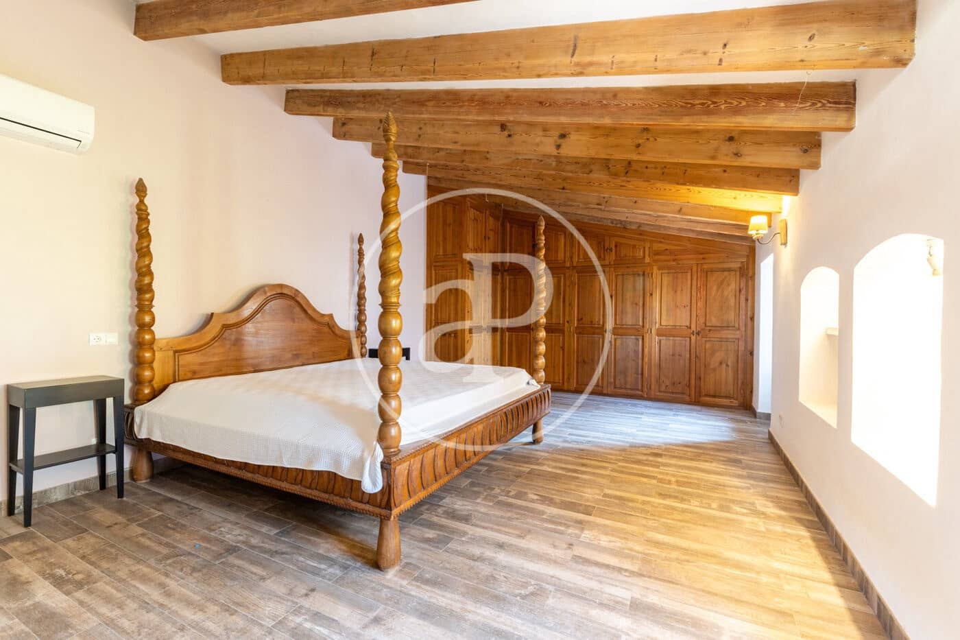 5 quarto Moradia para arrendar em Palma de Mallorca com piscina - 7 000 € (Ref: 10004242)