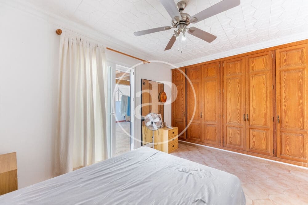 5 bedroom Villa for sale in Playa de Palma - € 600,000 (Ref: 10004244)
