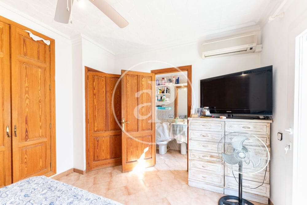 5 bedroom Villa for sale in Playa de Palma - € 600,000 (Ref: 10004244)
